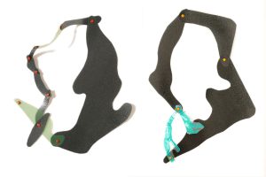 Collares de polímero con remaches de colores 1