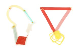 Collares de polímero con remaches de colores 3
